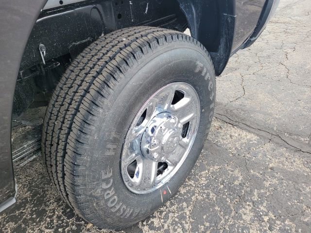 New 2024 RAM 3500 Tradesman w/ Chrome Appearance Group AWD/4WD image 26