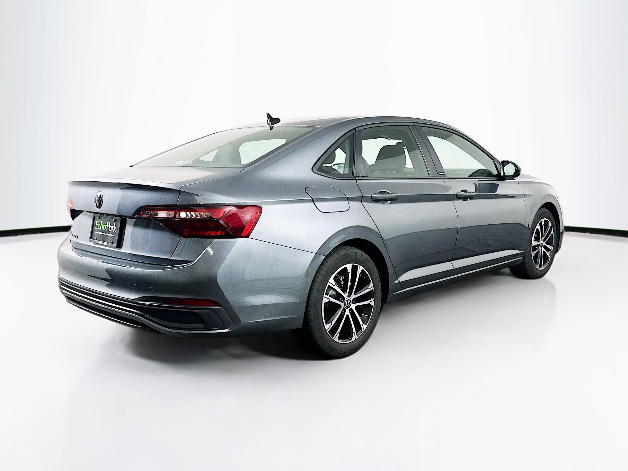 Used 2024 Volkswagen Jetta Sport FWD image 9