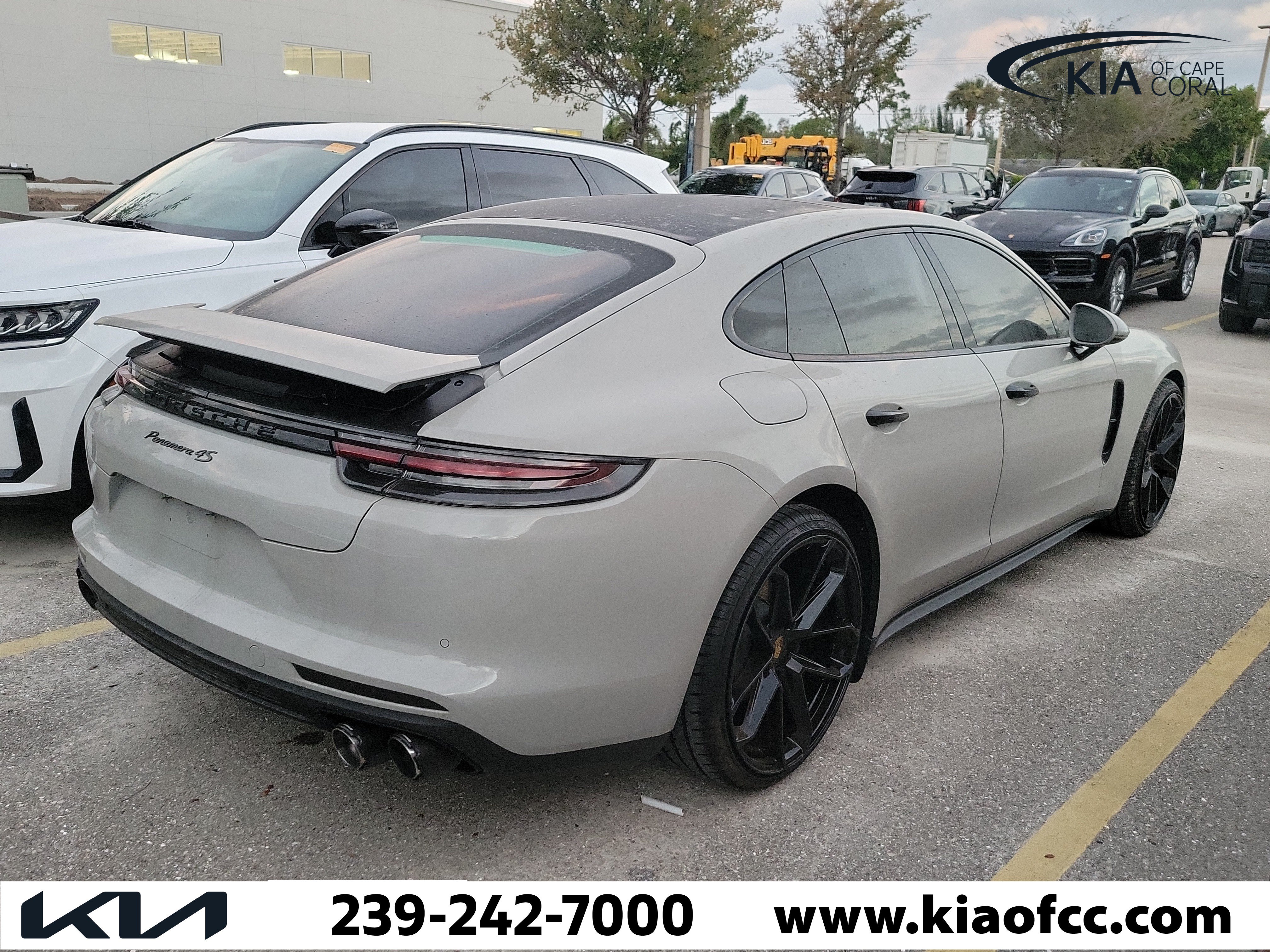 Used 2018 Porsche Panamera 4S AWD/4WD image 7