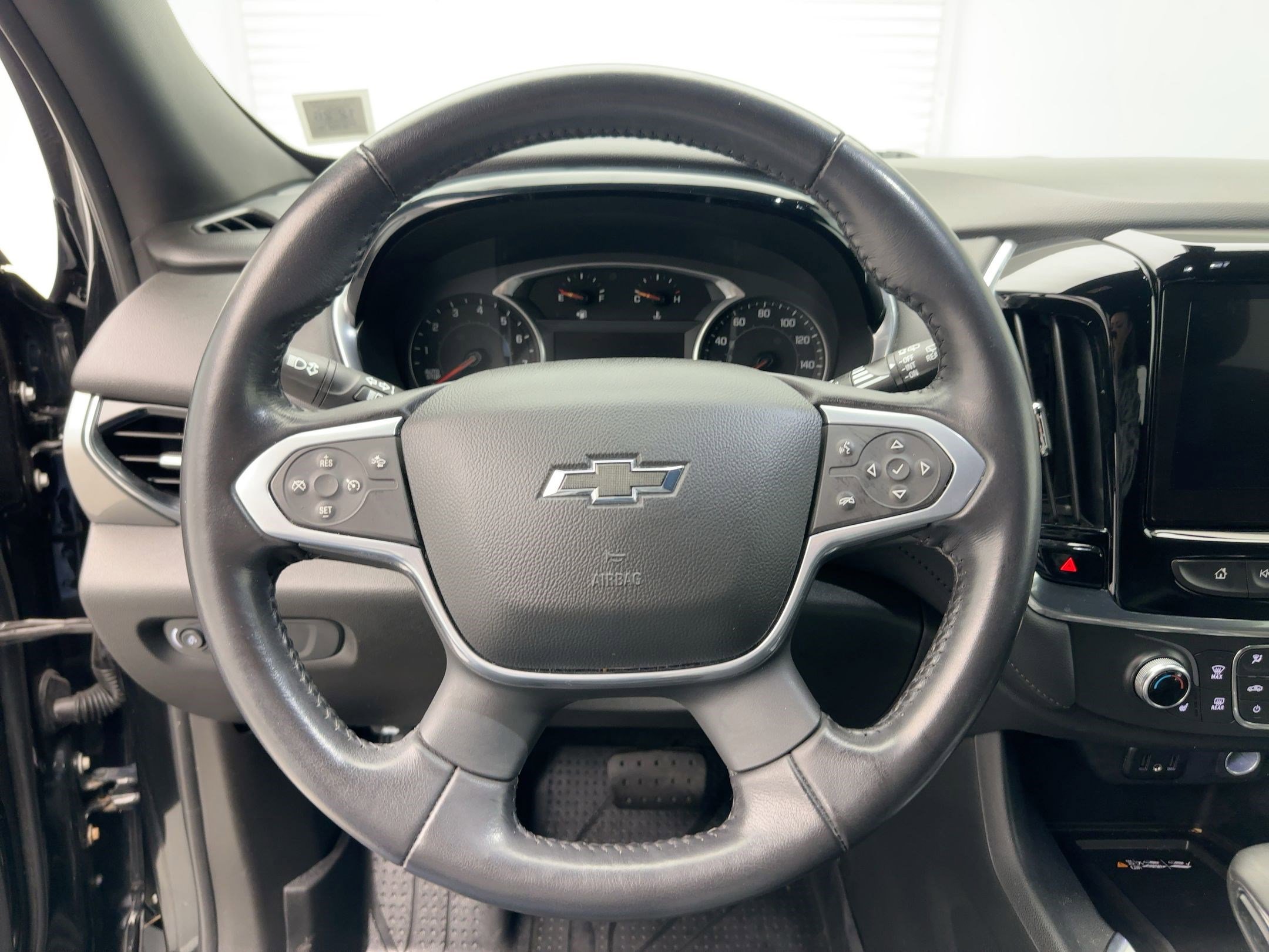 Certified 2022 Chevrolet Traverse LT w/ Midnight/Sport Edition image 17