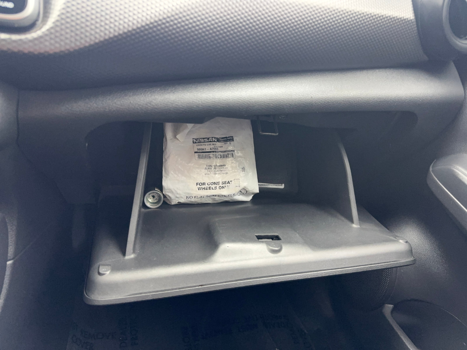 Used 2020 Nissan Kicks S FWD image 20