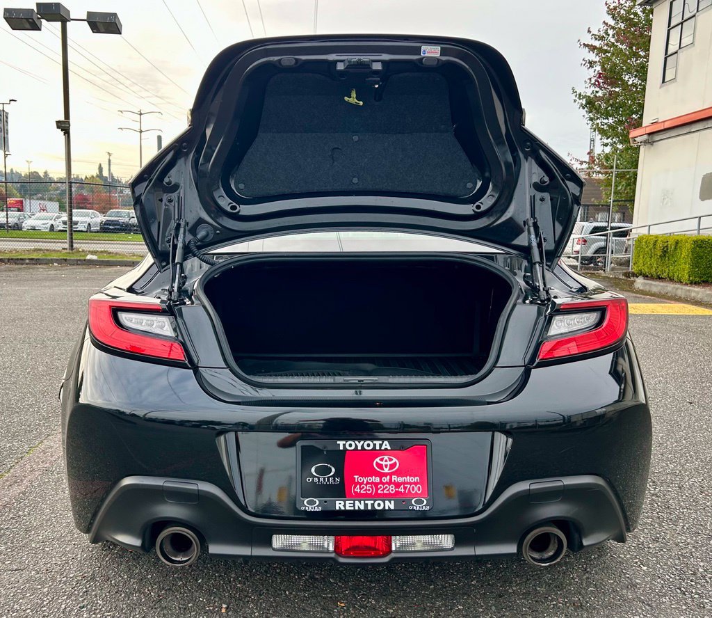 Certified 2025 Toyota GR86 w/ ALL Weather Mat Package (TMS) RWD image 21