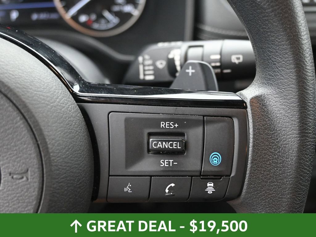 Used 2023 Nissan Rogue SV image 24