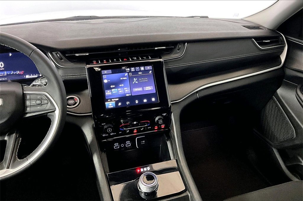 Used 2023 Jeep Grand Cherokee Laredo X image 5