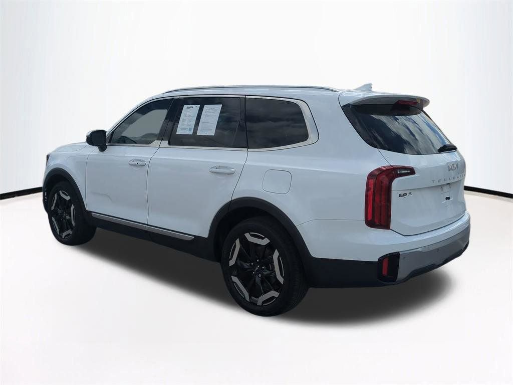 Used 2023 Kia Telluride S w/ S Sunroof Package image 7