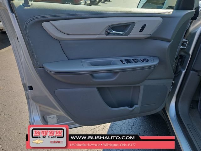 Used 2017 Chevrolet Traverse LT FWD image 20