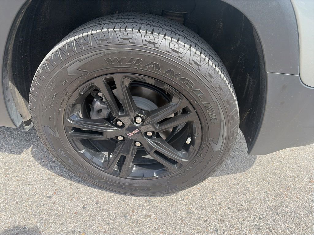 Used 2023 GMC Terrain AT4 w/ Tech Package image 11