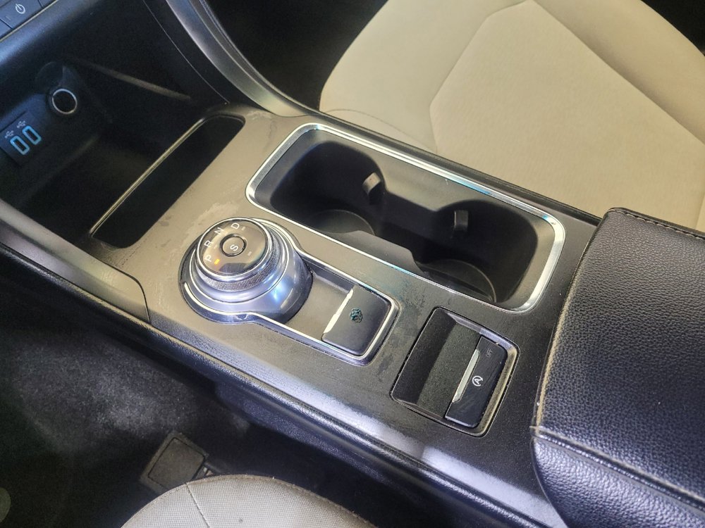 Used 2019 Ford Fusion SE w/ Equipment Group 151A FWD image 26