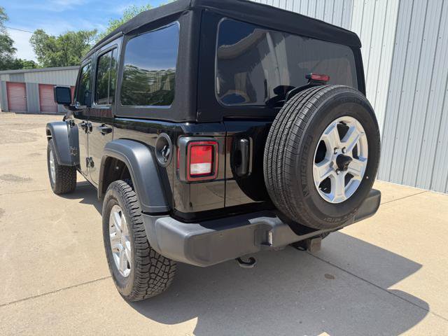 Used 2021 Jeep Wrangler Unlimited Sport AWD/4WD image 9