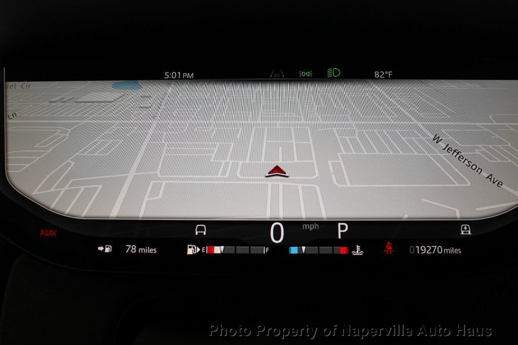 Used 2025 Land Rover Range Rover Sport SE AWD/4WD image 18