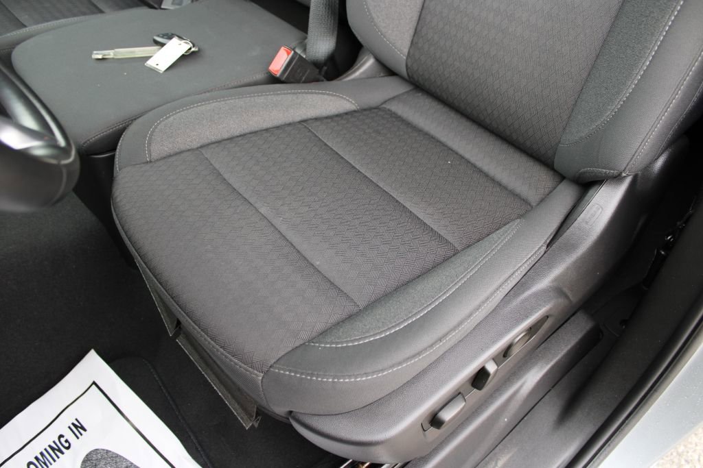 Used 2023 Chevrolet Silverado 1500 LT image 15