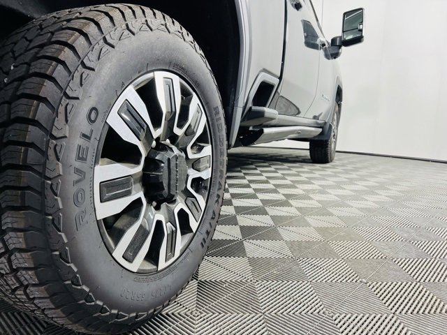 Used 2024 GMC Sierra 3500 Denali Ultimate image 5