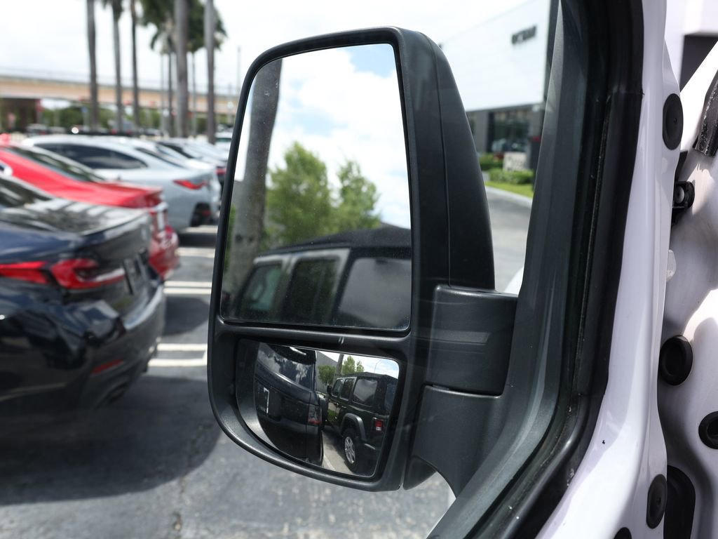 Used 2024 Ford Transit 350 XLT image 9