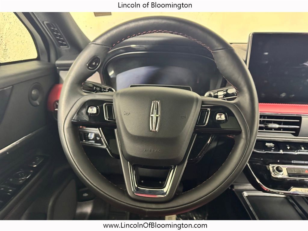 New 2025 Lincoln Corsair Reserve w/ Equipment Group 202A image 28