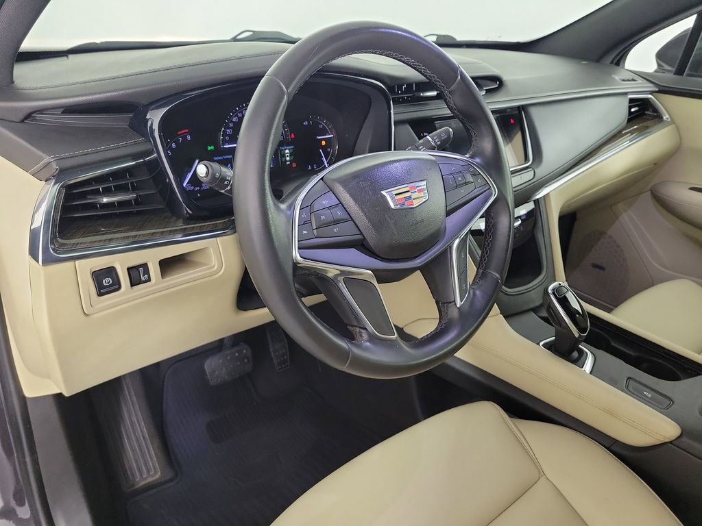 Used 2018 Cadillac XT5 FWD image 17
