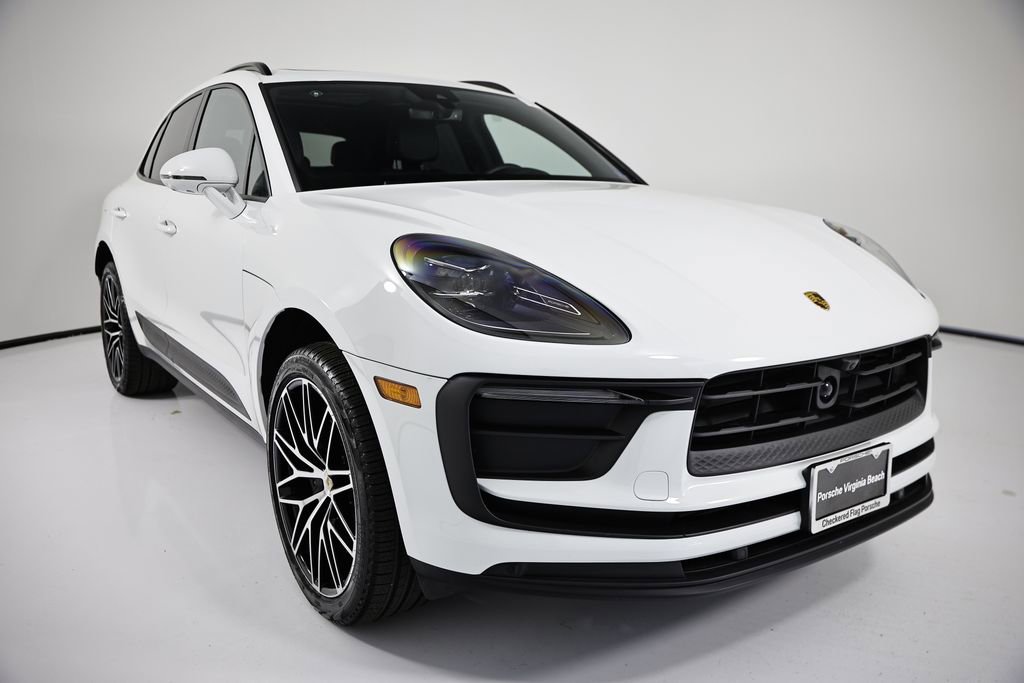 Certified 2026 Porsche Macan image 9