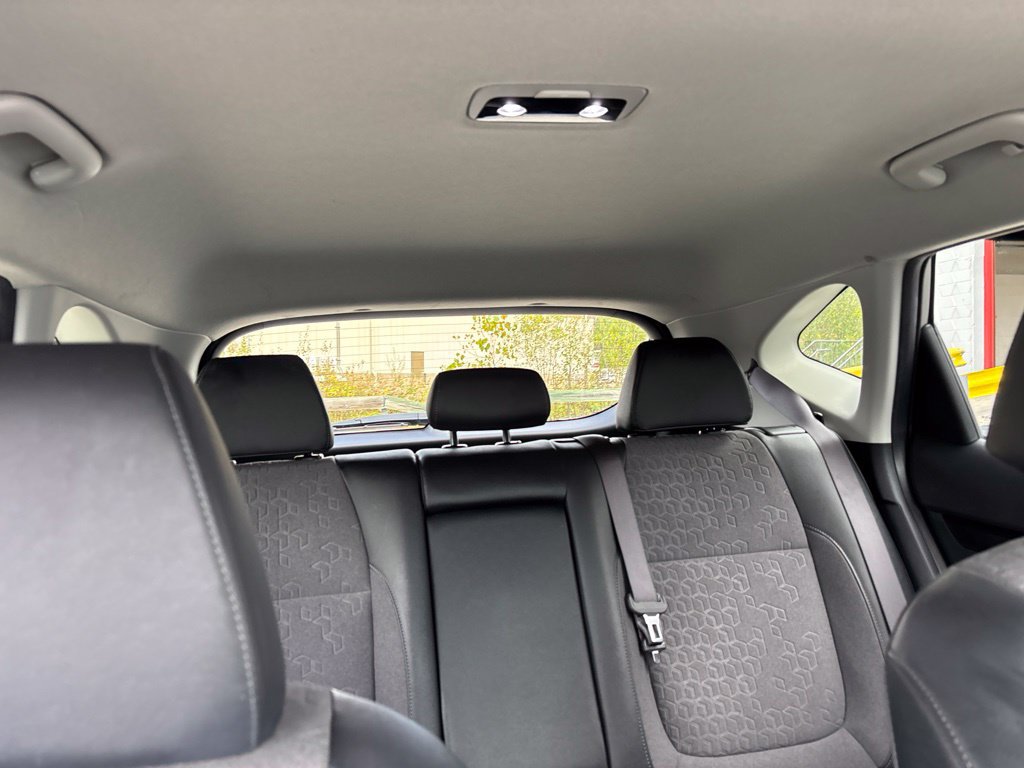 Used 2025 Kia Seltos S AWD/4WD image 31