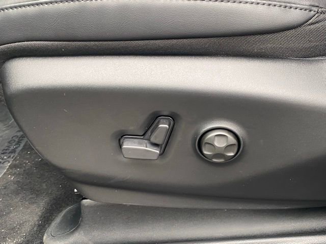 New 2026 Chrysler Voyager LX image 16