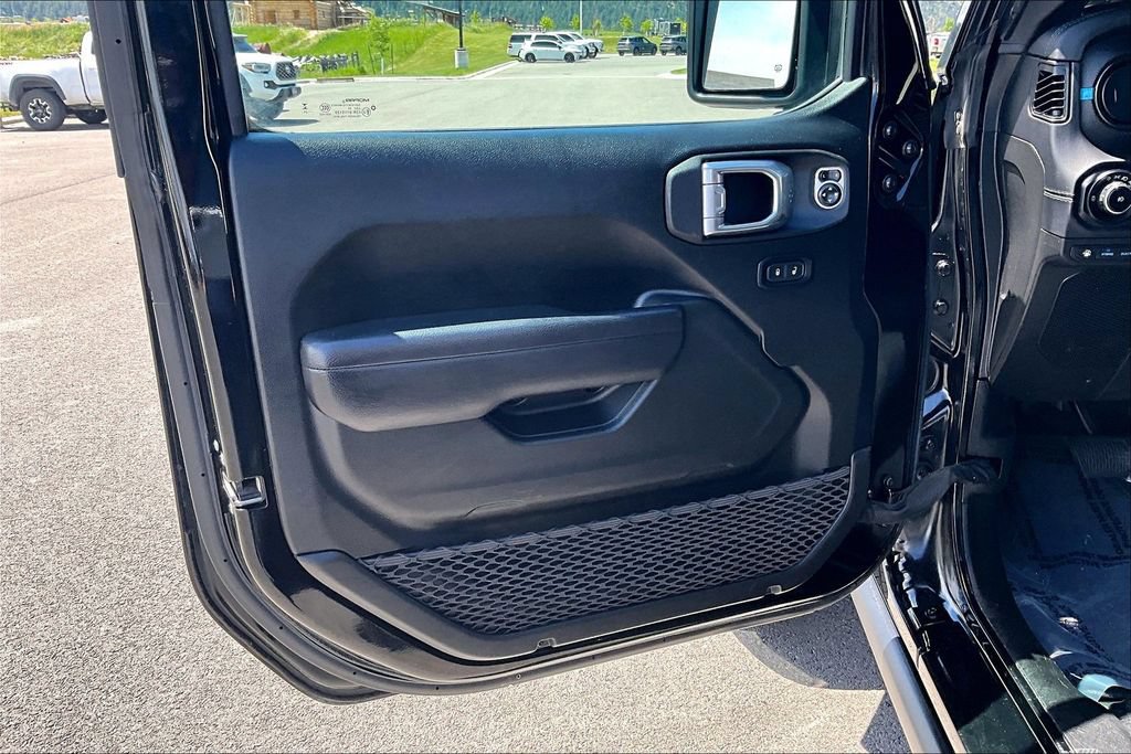 Used 2024 Jeep Wrangler Unlimited Rubicon 4xe AWD/4WD image 22