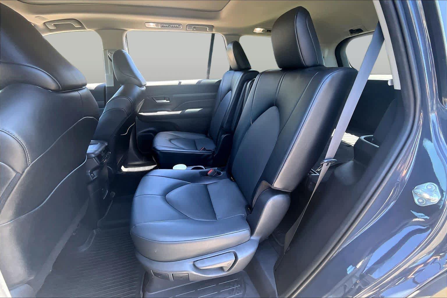 Certified 2024 Toyota Grand Highlander AWD image 20