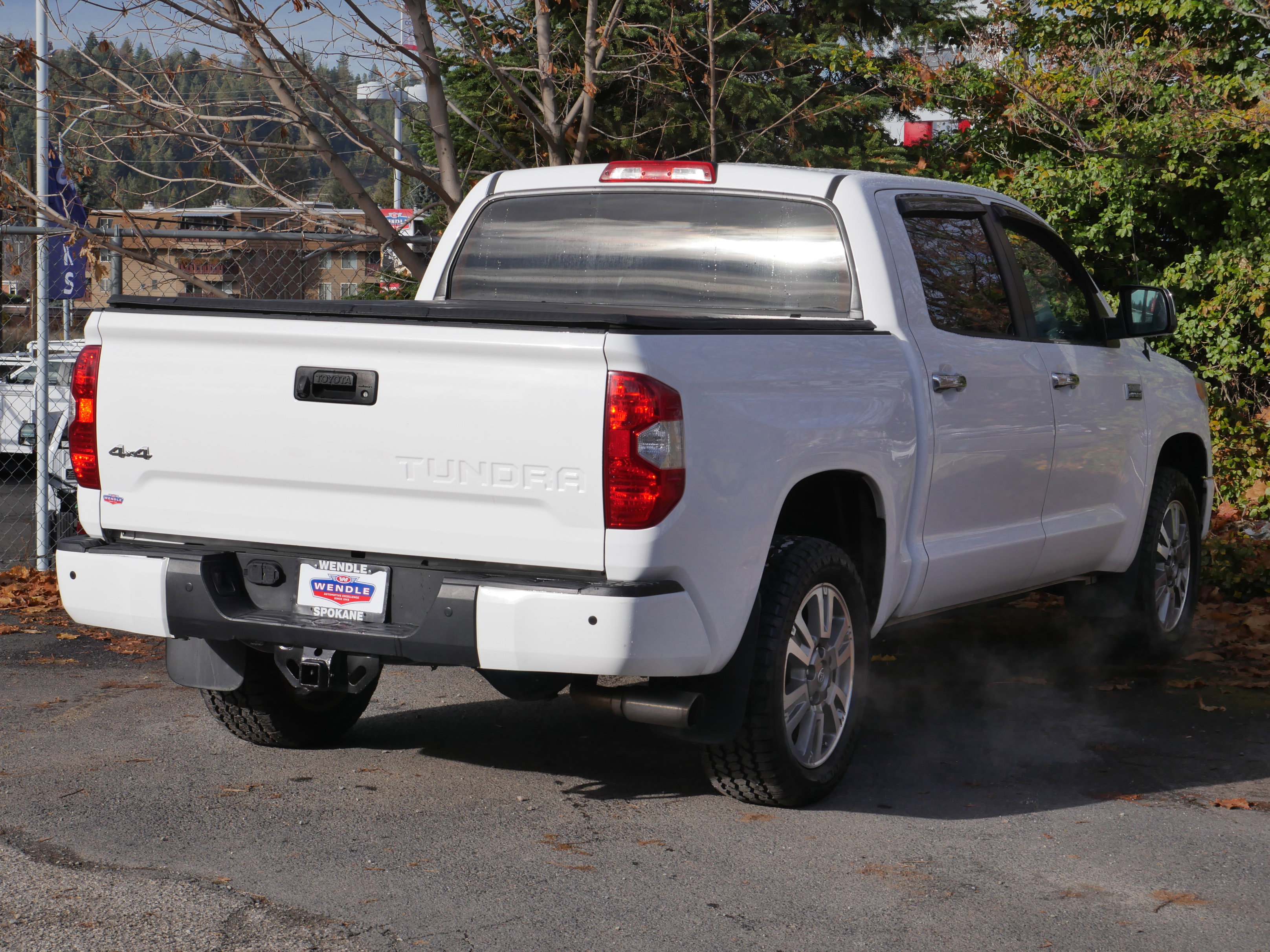 Used 2015 Toyota Tundra Platinum image 25