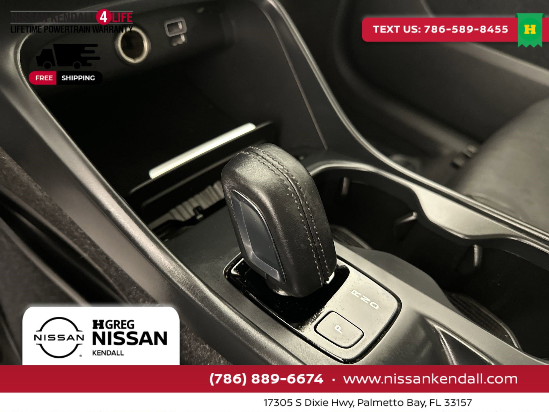 Used 2021 Volvo XC40 T4 Momentum w/ Protection Package Premier image 24