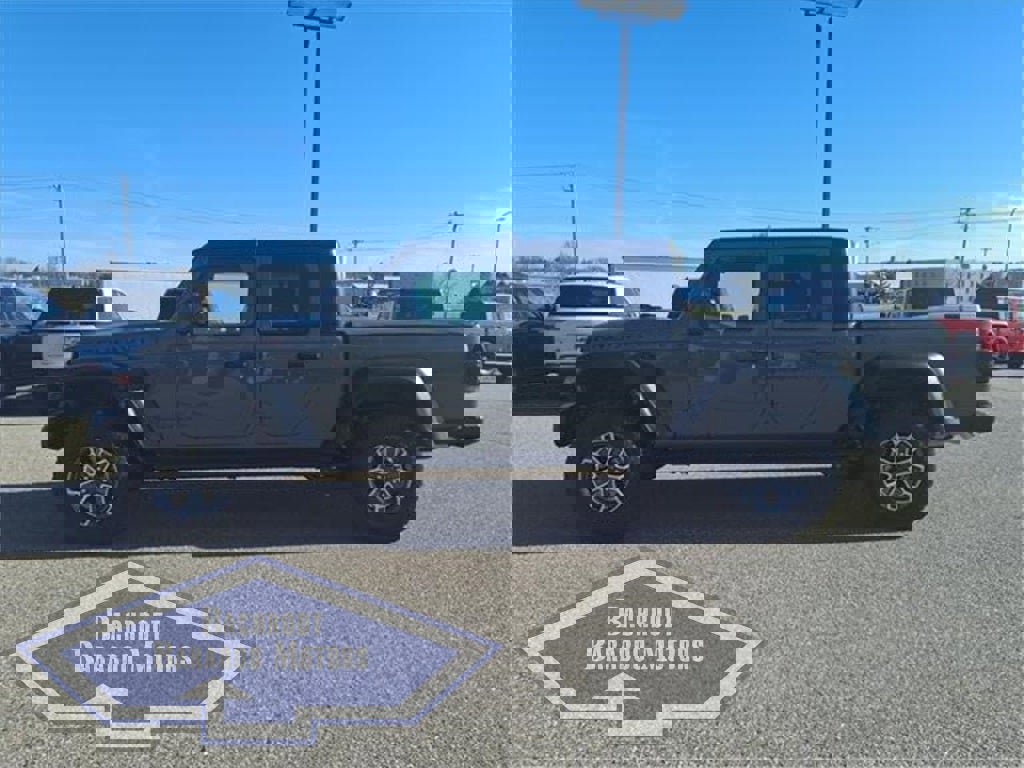 New 2026 Jeep Gladiator Mojave w/ Safety Group image 9