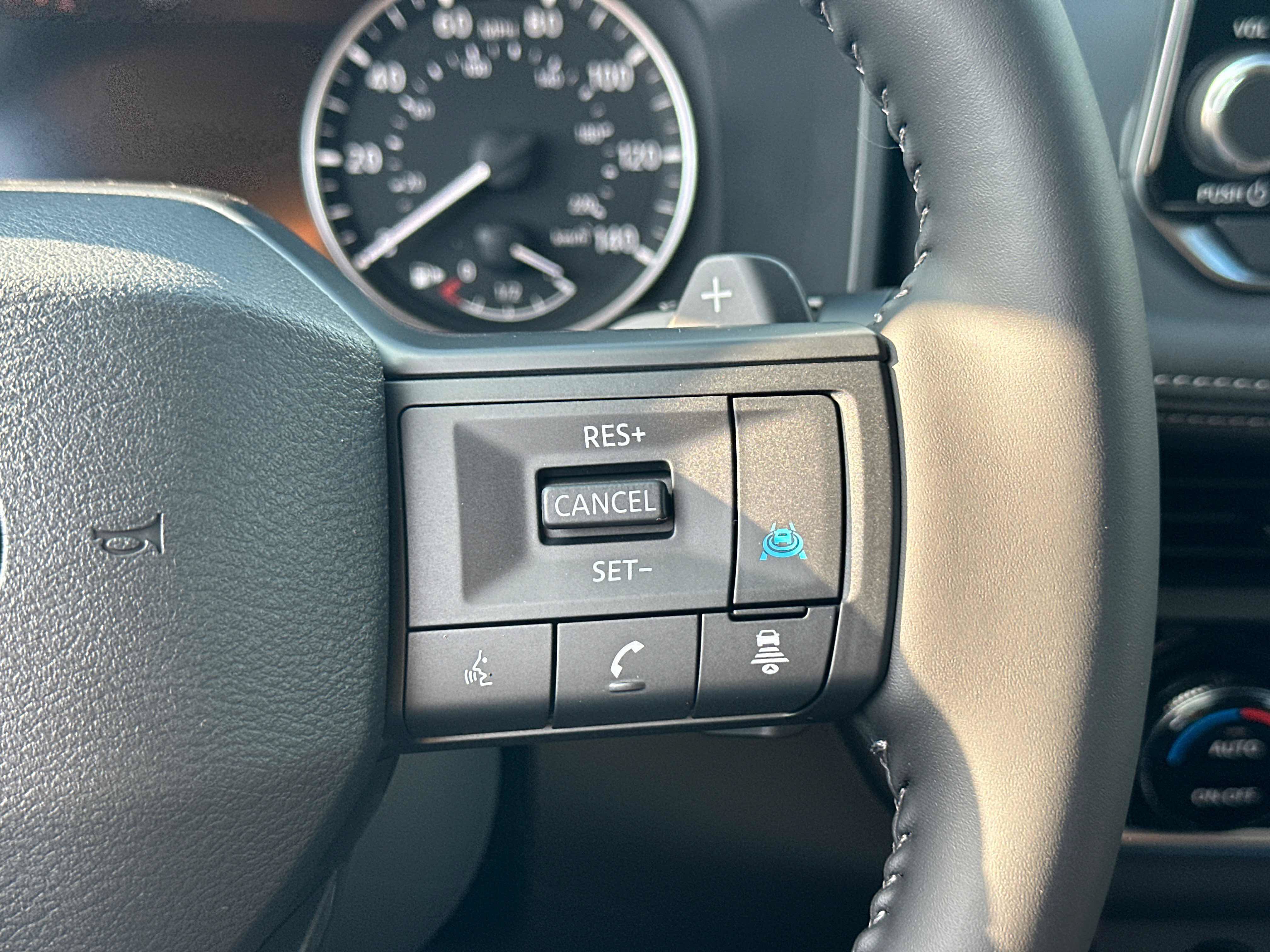 New 2026 Nissan Rogue SV w/ Cold Weather Package AWD/4WD image 39