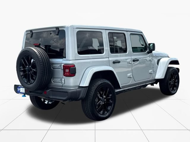 Used 2024 Jeep Wrangler Unlimited Sahara AWD/4WD image 6