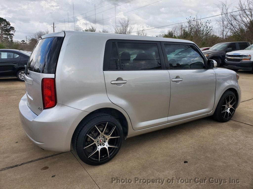 Used 2010 Scion xB image 10