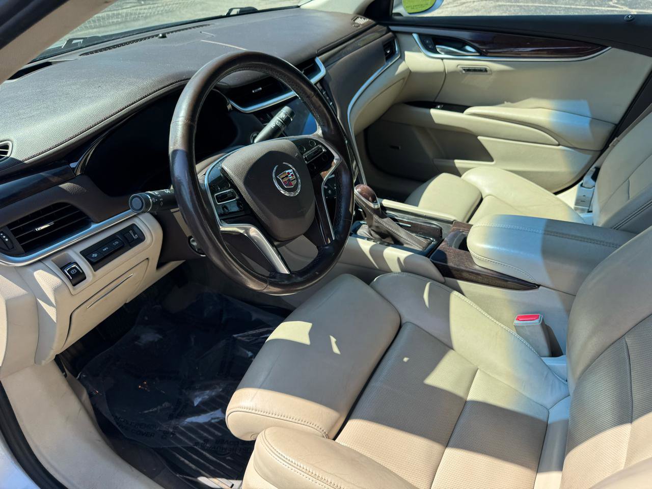 Used 2014 Cadillac XTS Premium image 25