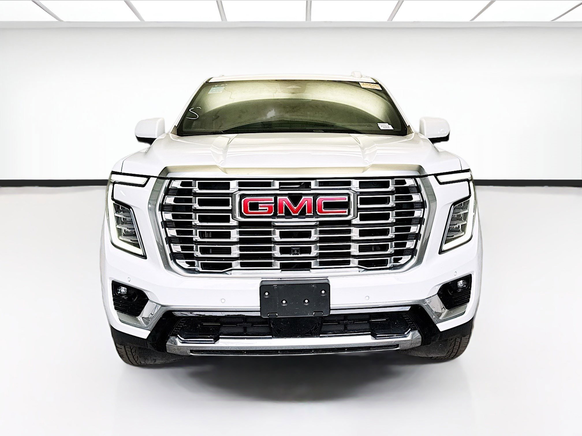 Used 2025 GMC Yukon Denali image 2