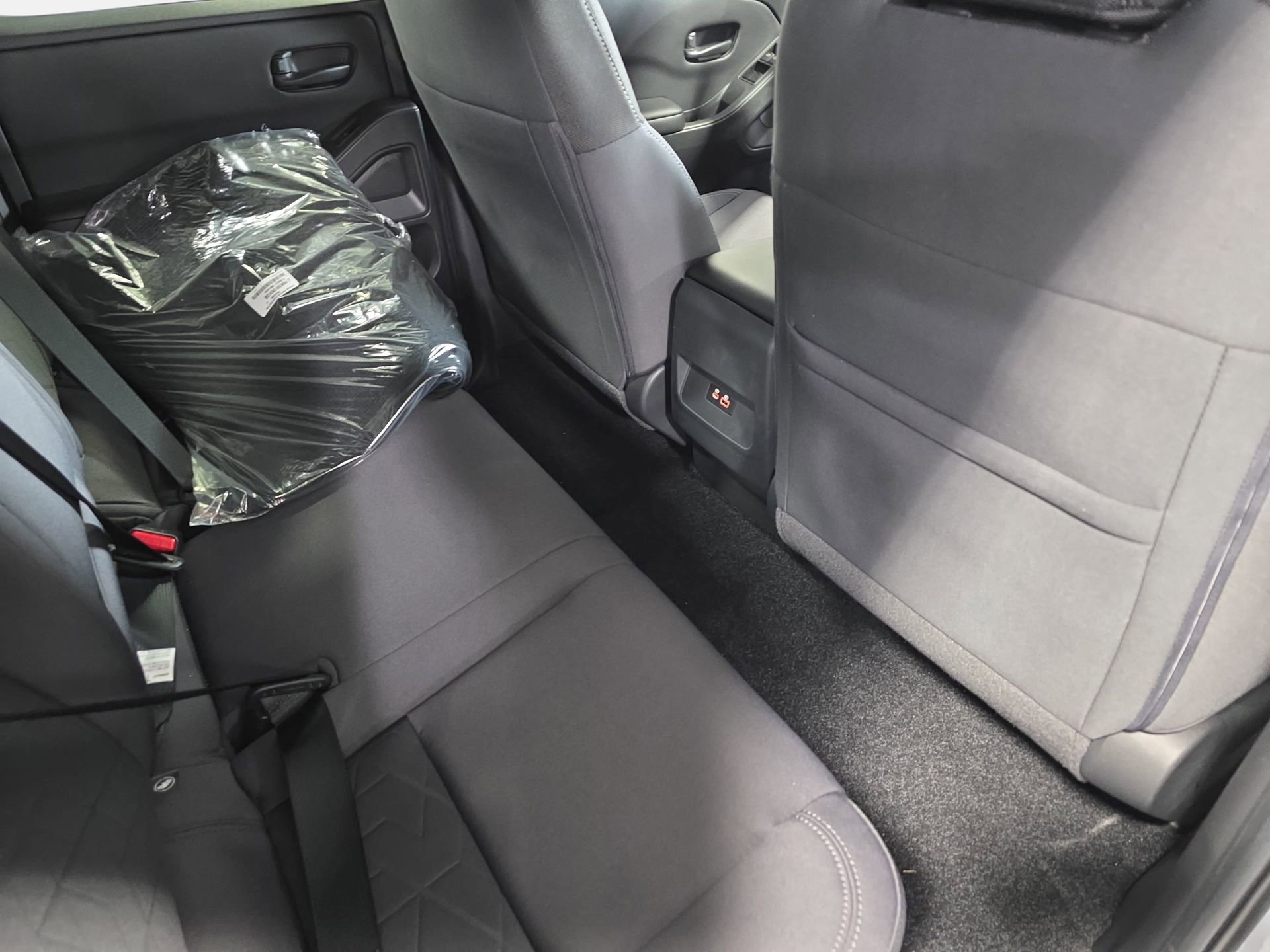 New 2026 Nissan Frontier SV w/ Tow Package RWD image 11