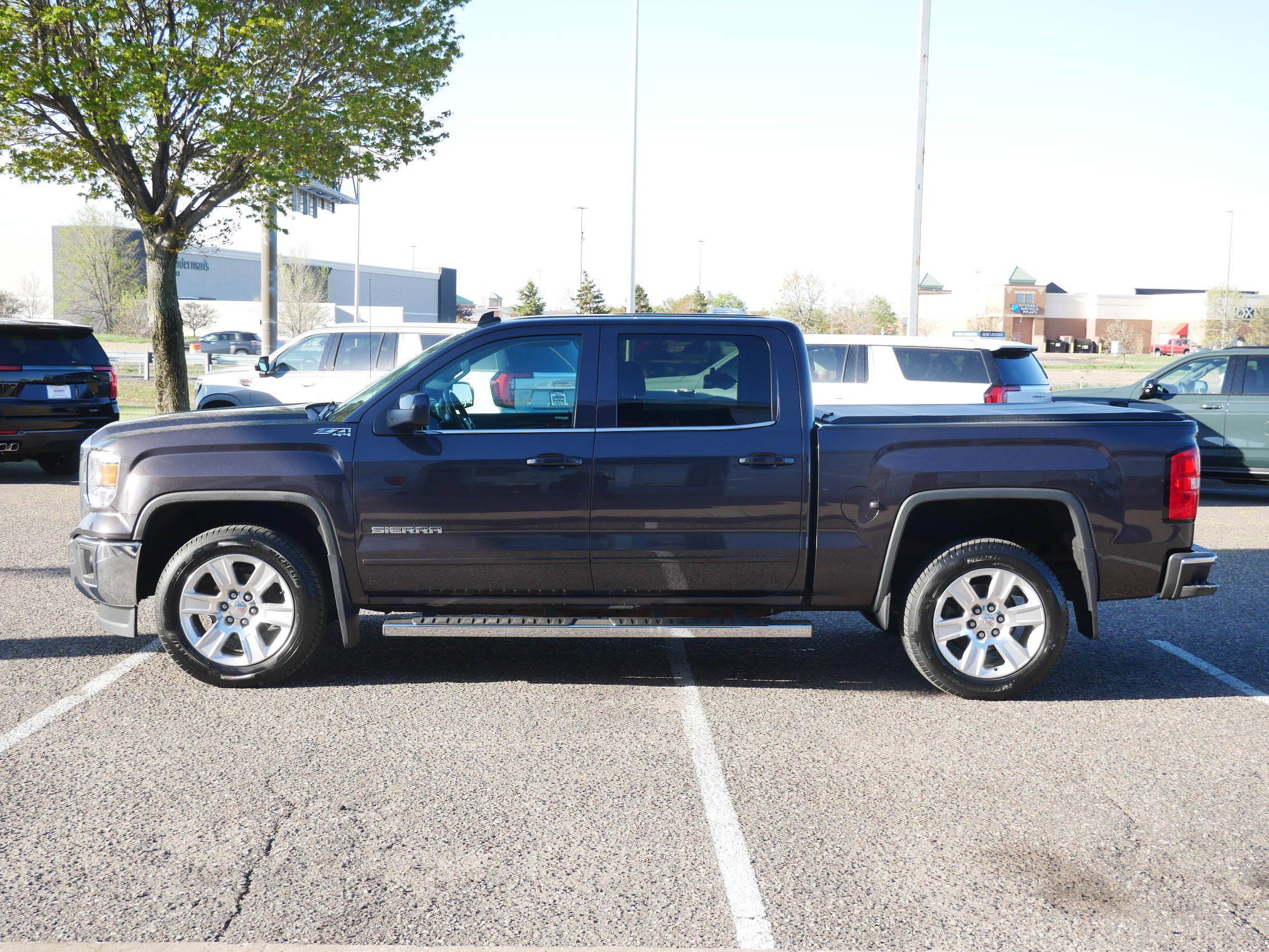 Used 2014 GMC Sierra 1500 SLE w/ SLE Value Package AWD/4WD image 6