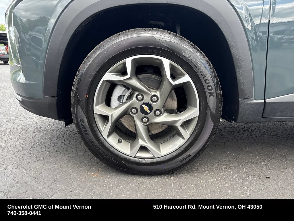 Used 2026 Chevrolet Trax LT FWD image 24