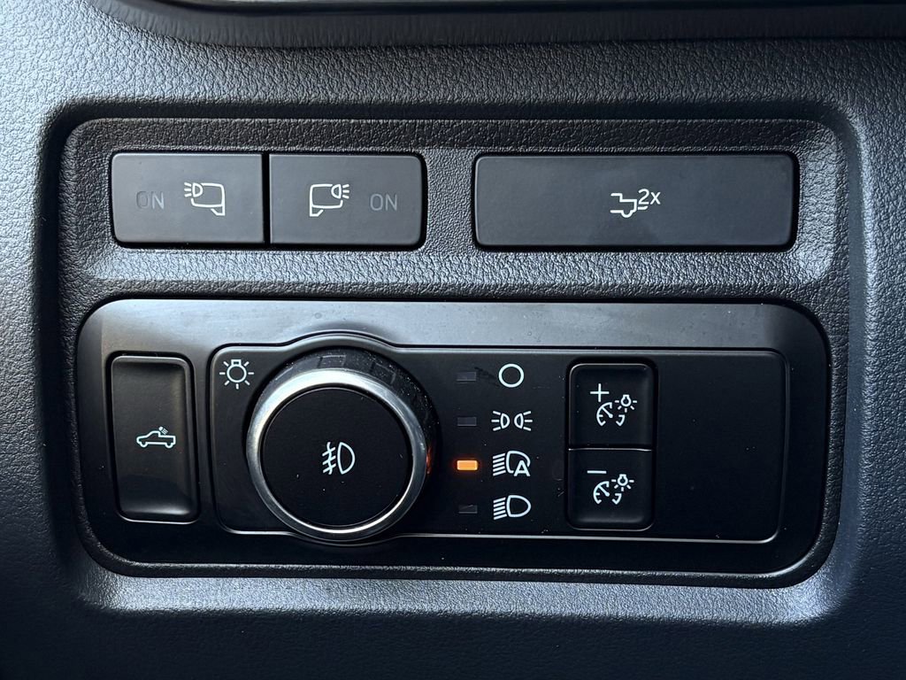 Used 2024 Ford F250 Lariat image 25