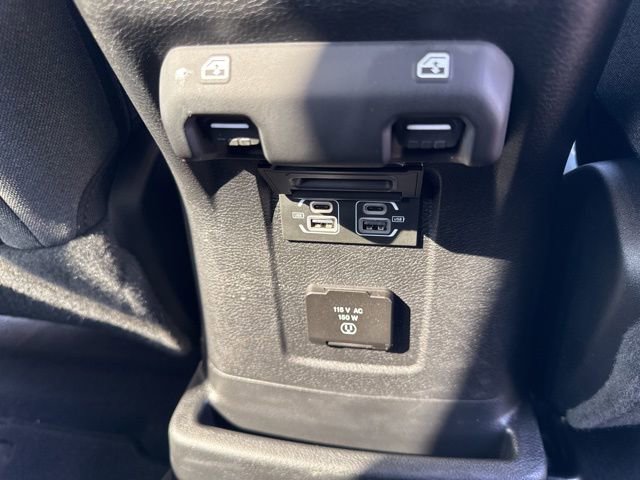 Used 2025 Jeep Wrangler Unlimited Sahara w/ Safety Group AWD/4WD image 28