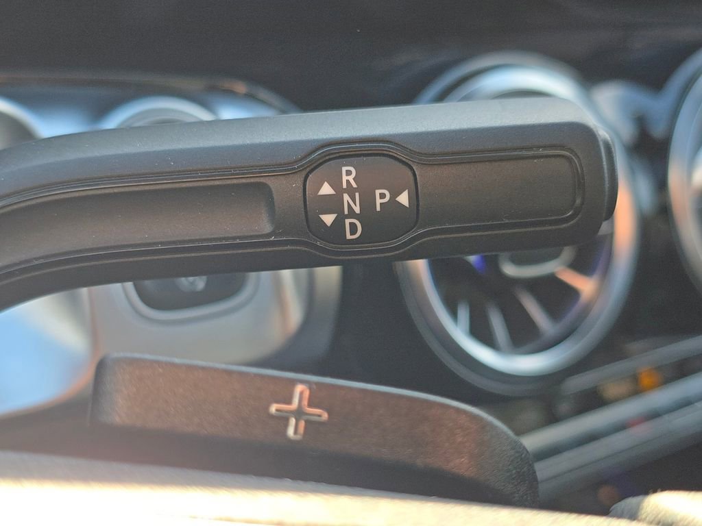 Certified 2026 Mercedes-Benz GLB 250 4MATIC image 34