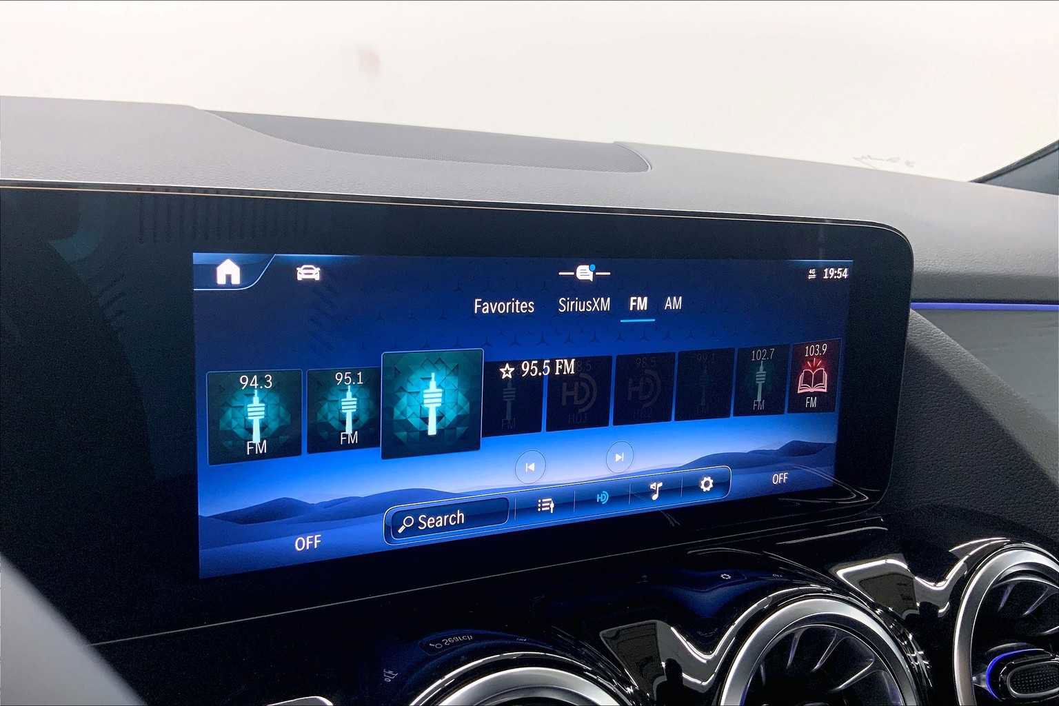 Used 2026 Mercedes-Benz GLA 250 image 23