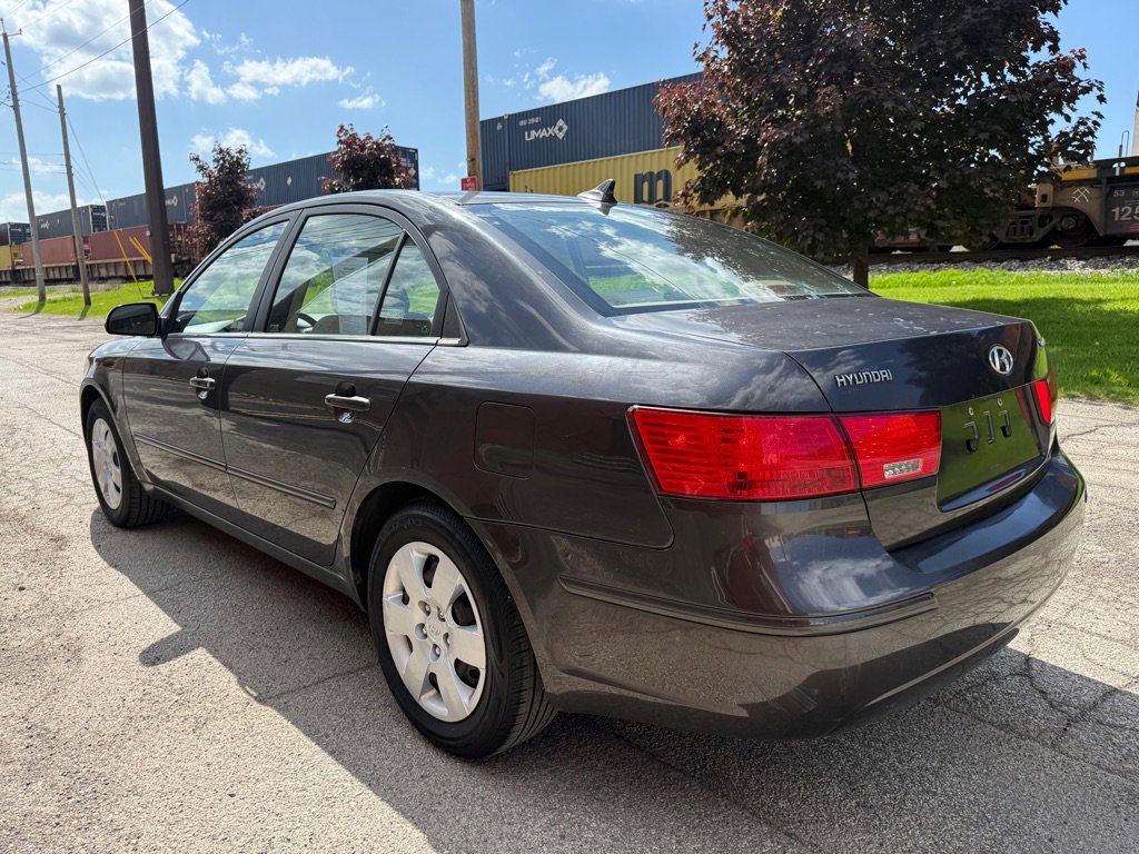 Used 2009 Hyundai Sonata GLS image 5