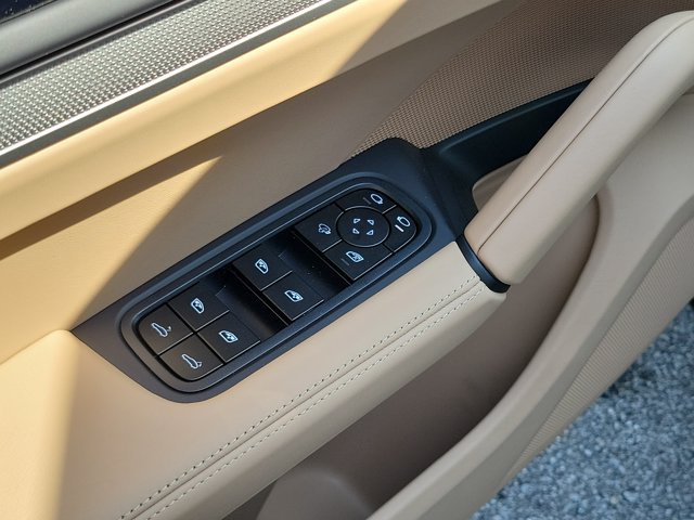 New 2026 Porsche Cayenne AWD/4WD image 26