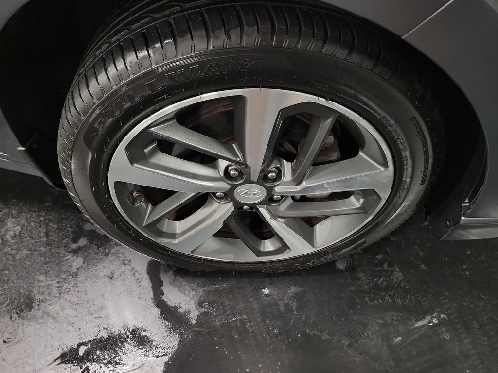 Used 2019 Hyundai Kona Ultimate FWD image 11