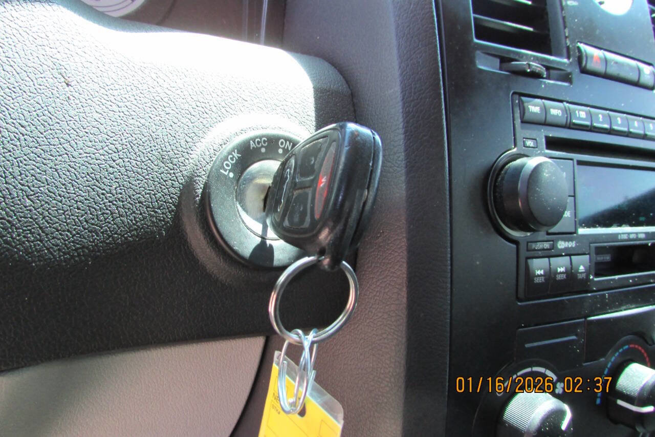 Used 2006 Chrysler 300 w/ Sound Group image 38