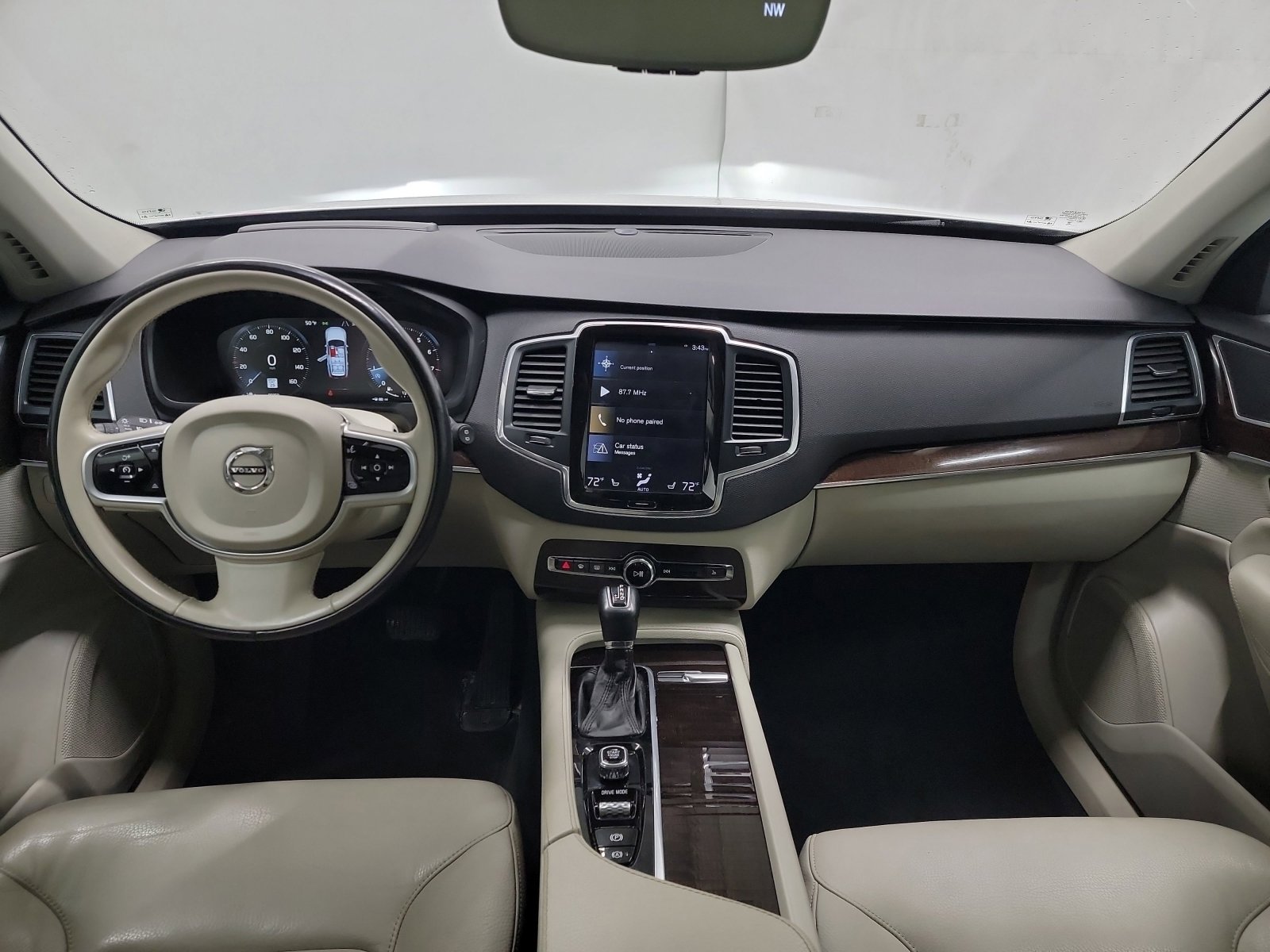 Used 2019 Volvo XC90 T6 Momentum w/ Advanced Package image 15