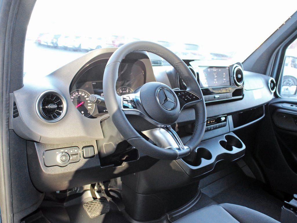 Used 2026 Mercedes-Benz Sprinter 2500 image 12