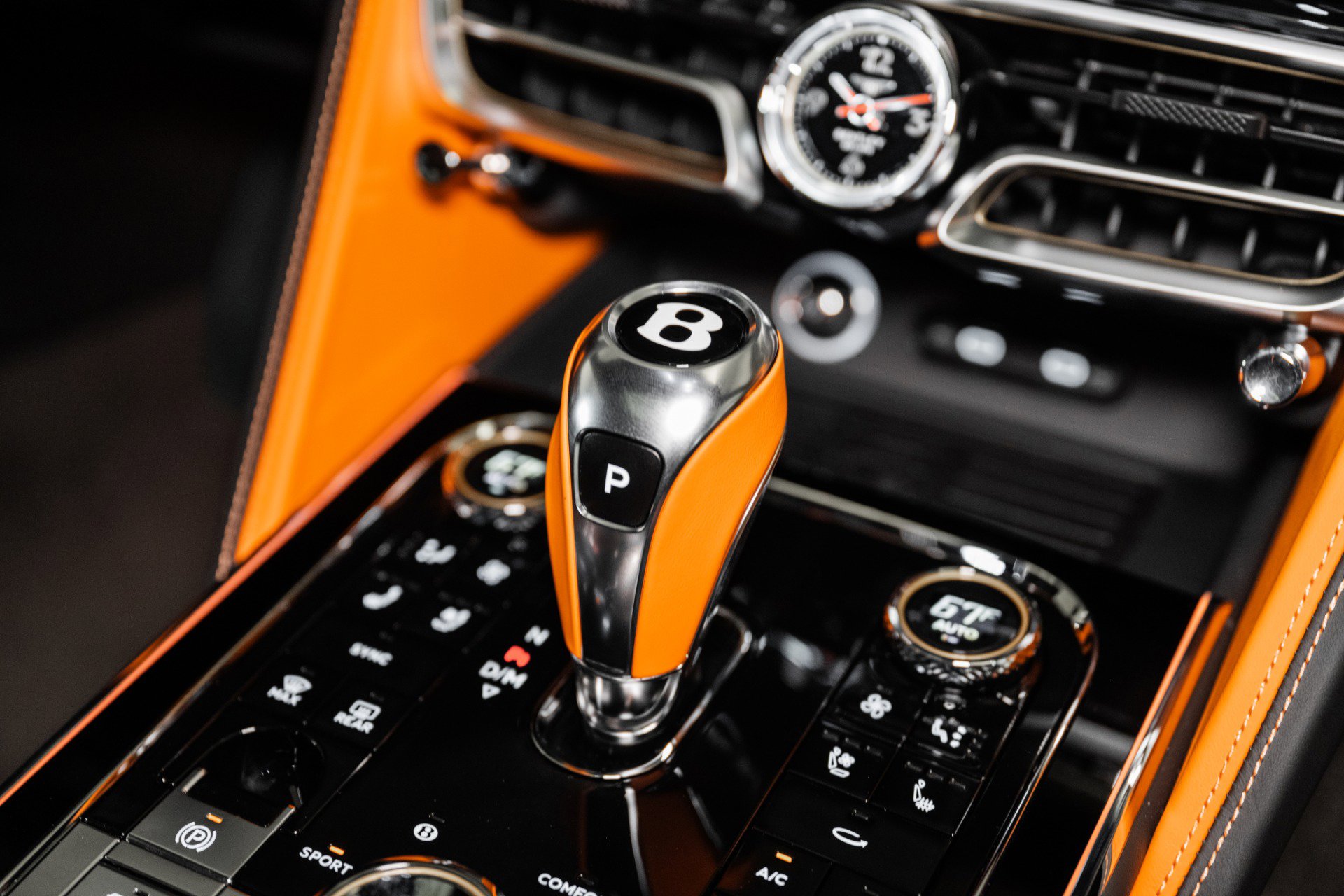 New 2025 Bentley Flying Spur Plug-In Hybrid image 52
