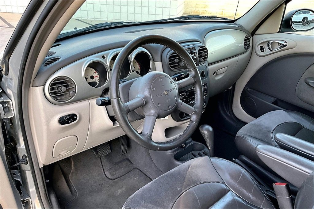 Used 2002 Chrysler PT Cruiser Limited image 3