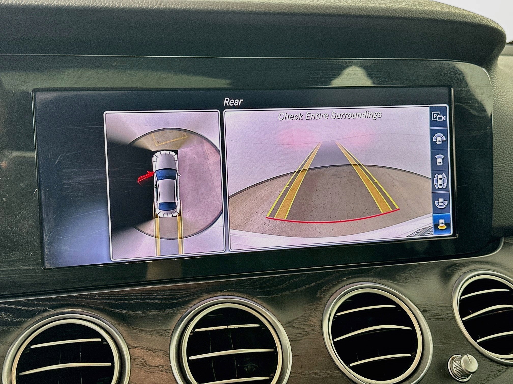 Certified 2019 Mercedes-Benz E 300 4MATIC image 18