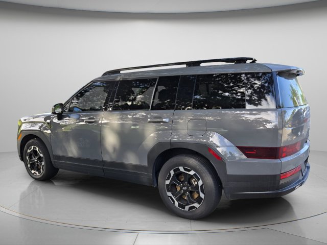 Used 2025 Hyundai Santa Fe SEL FWD image 5