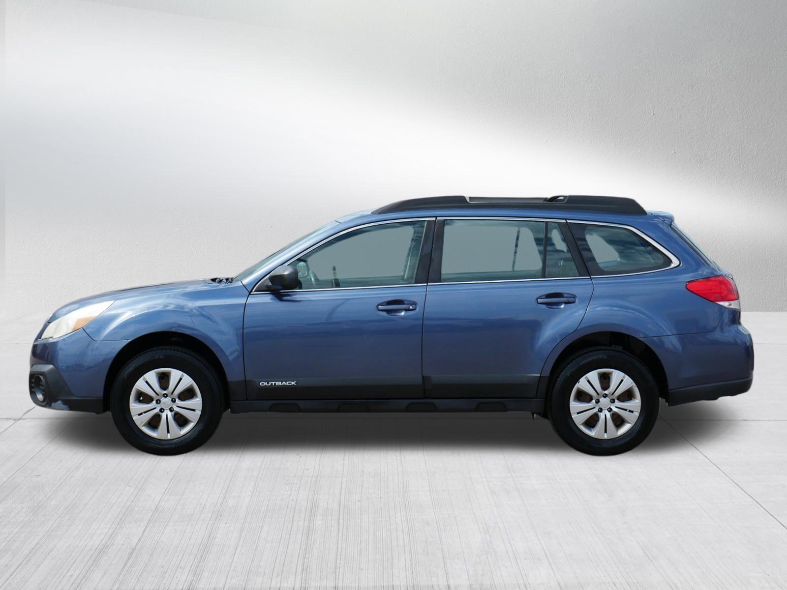 Used 2013 Subaru Outback 2.5i AWD/4WD image 4